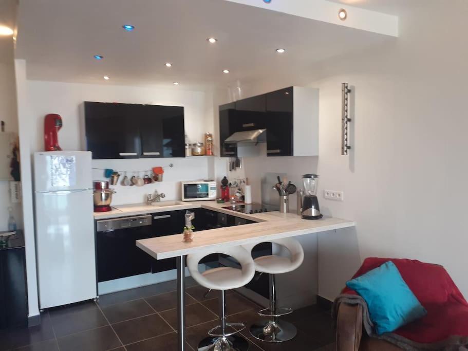Appartement Vue Mer Avec Parking Ajaccio  Bagian luar foto
